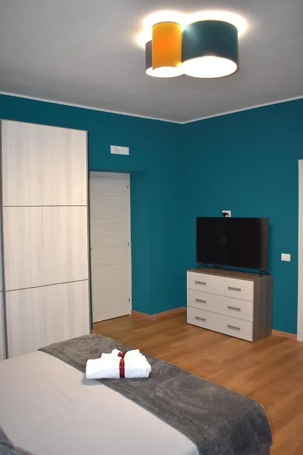Casa Vacanze Oikia - Room Orchidea Naples Apartment